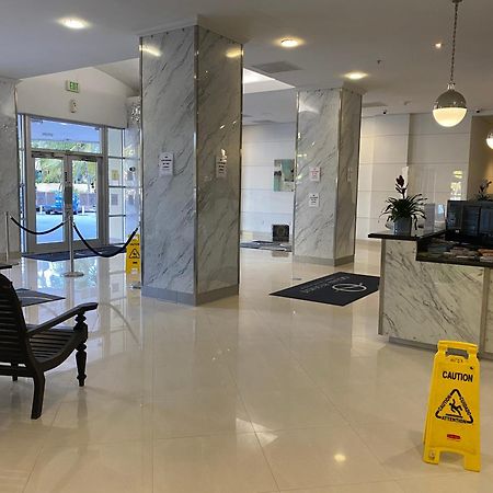 Sunny Isles Condo Resort ไมอามีบีช ภายนอก รูปภาพ