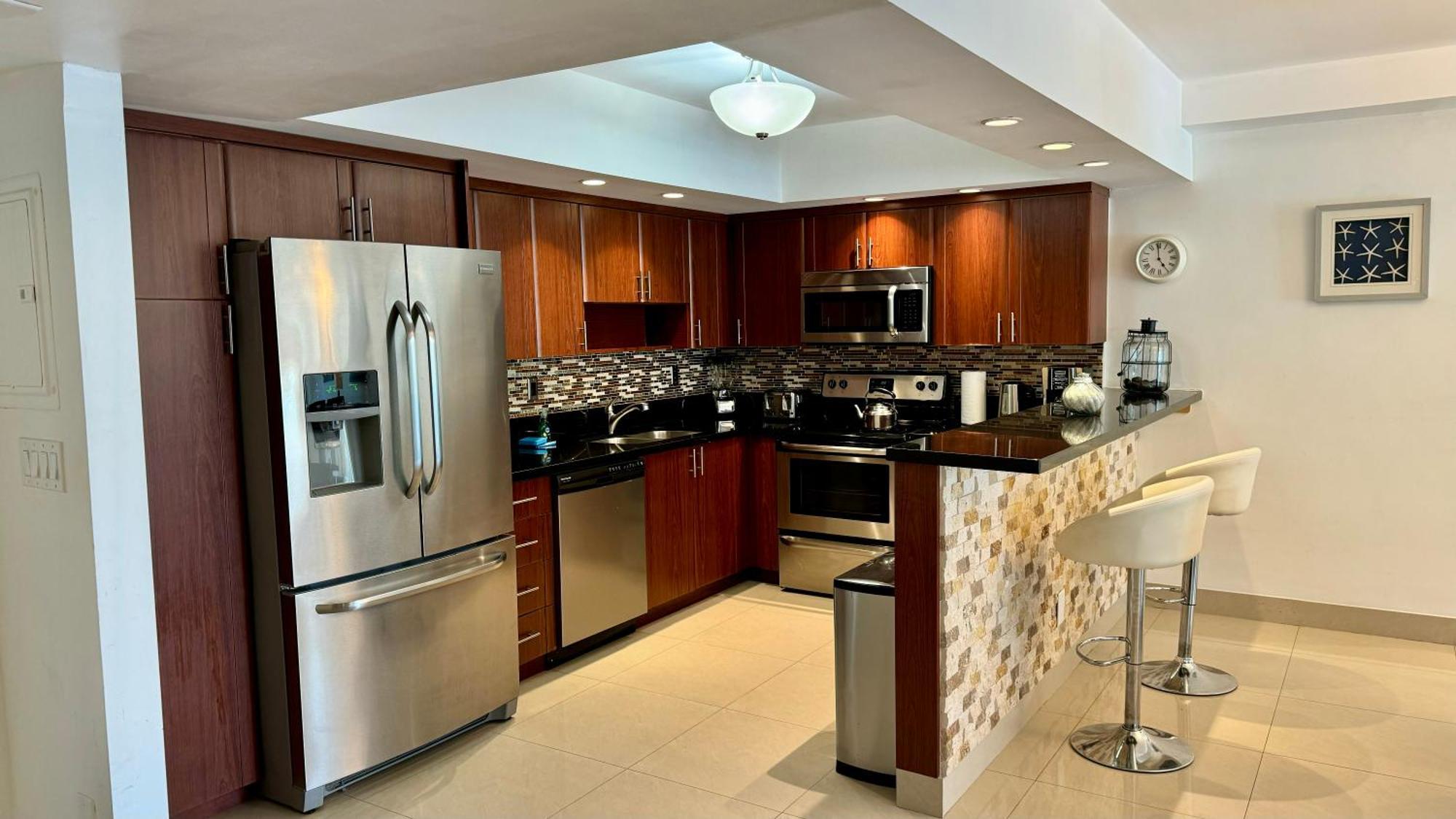 Sunny Isles Condo Resort ไมอามีบีช ภายนอก รูปภาพ